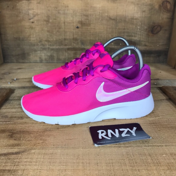 NEW Nike Tanjun Hyper Violet - Picture 3 of 8